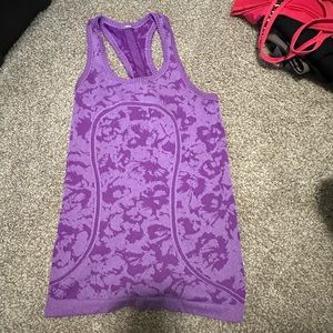 Lululemon tank top